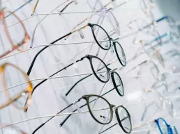 Produkt Fotografie verschiedener Brillen Modelle